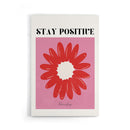 Laat je inspireren door deze vrolijke Stay Positive poster met een opvallende rode bloem op een roze achtergrond. Het speelse ontwerp en de motiverende tekst brengen kleur en positiviteit in elke ruimte. Geprint op 250 grams premium satin papier voor een luxe uitstraling en heldere details – perfect als eyecatcher in je woonkamer, kantoor of slaapkamer.
