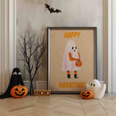 De Halloween Happy Haunting Poster van Walljar brengt een vleugje humor in het spooky seizoen.