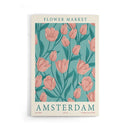 Breng een vleugje Hollandse charme in je interieur met de Flower Market – Amsterdam Poster. Deze art print toont een prachtig patroon van zachtroze tulpen tegen een turquoise achtergrond – een ode aan de iconische bloemenmarkten van Amsterdam. Perfect om sfeer en kleur toe te voegen aan je woonkamer, keuken of werkruimte.
