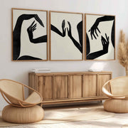 Poster set van 3 Minimalistische armen in zwart wit Japandi stijl