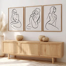 FemaleLineArtMockupWoonkamer