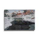 Cascade dans le village