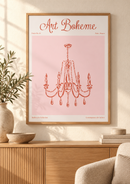 Art Bohème – Kroonluchter met Kristallen boven een houten dressoir in een licht interieur met natuurlijke accessoires.