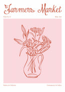 Farmers Market – Rode Tulpenvaas – Rode tulpen in een glazen vaas op roze met Farmers Market letters en witte galerijmarges.
