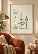 To New Beginnings & Good Memories – Groene Kandelaren in een leeshoek met een terracotta fauteuil