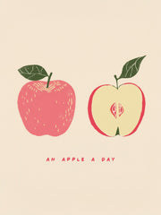 Roze appel en halve appel met de tekst An Apple a Day op crème