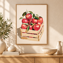 Orchard Crate appels in een houten kist poster in een eiken lijst boven een kast in een warm interieur
