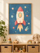 Raket op Ruimtereis in een houten lijst boven een speelgoedkast in een lichte kinderkamer