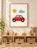 Rode Auto in de Zon in een houten lijst boven een speelgoedkast in een lichte kinderkamer