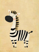 Zwart-witte zebra met zwarte snuit, roze wang en geschilderde manen op een crèmekleurige achtergrond.