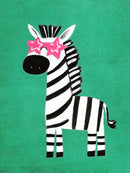 Zwart-witte zebra met roze sterrenbril op een groene achtergrond