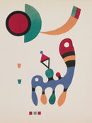 Wassily Kandinsky – 11 tableaux et 7 poèmes: Kleurrijke ronde en organische vormen op een lichte achtergrond, met rood, groen, blauw en oranje.