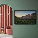 Gebergte bloemenveld poster